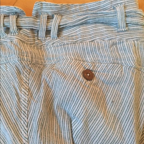 Breezy pin striped linen pants with belted waist - Picture 5 of 5